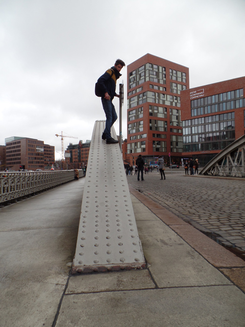 Bridge Climbing Hamburg | Instameet Hamburg | HafenCity